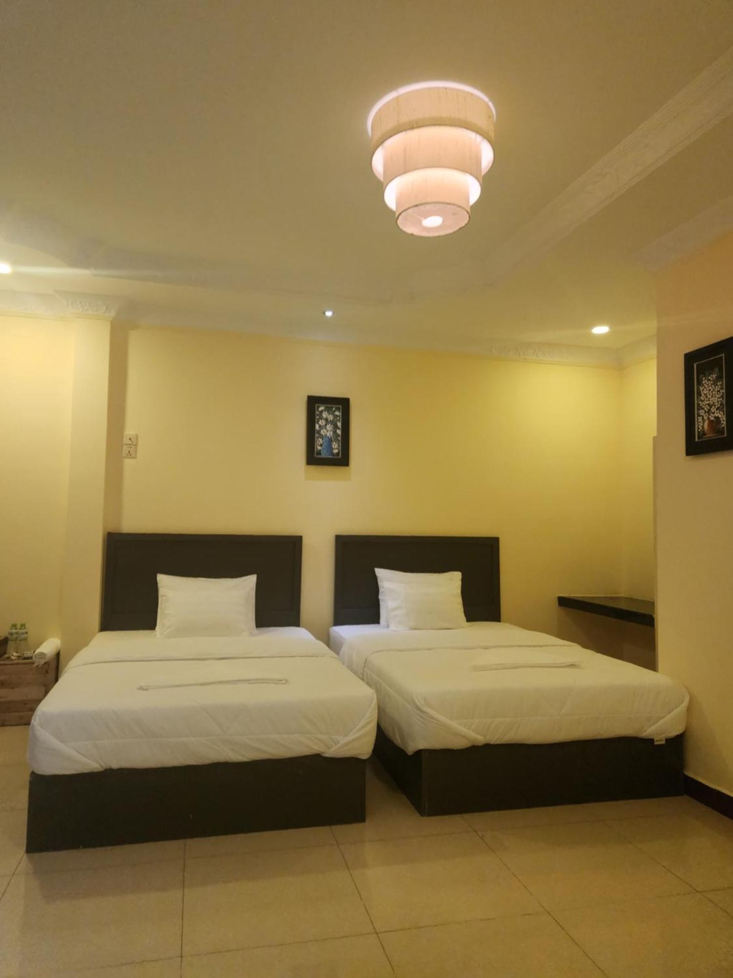 Soma Hotel Phnom Penh Exterior photo
